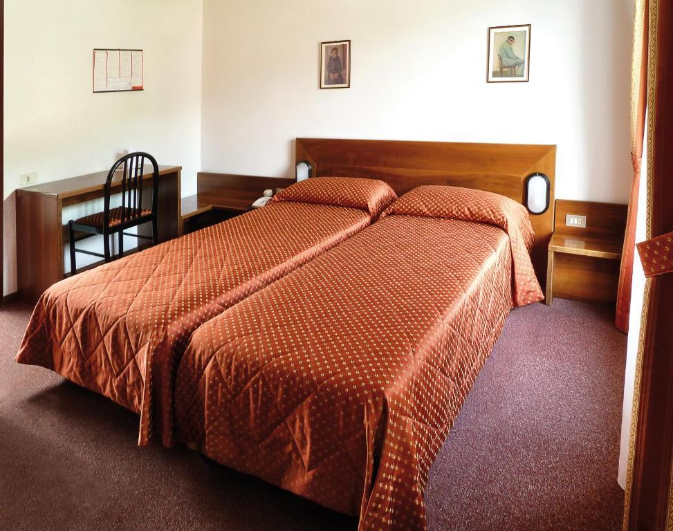 La Rotonda Hotel Pergine Valsugana Phòng bức ảnh